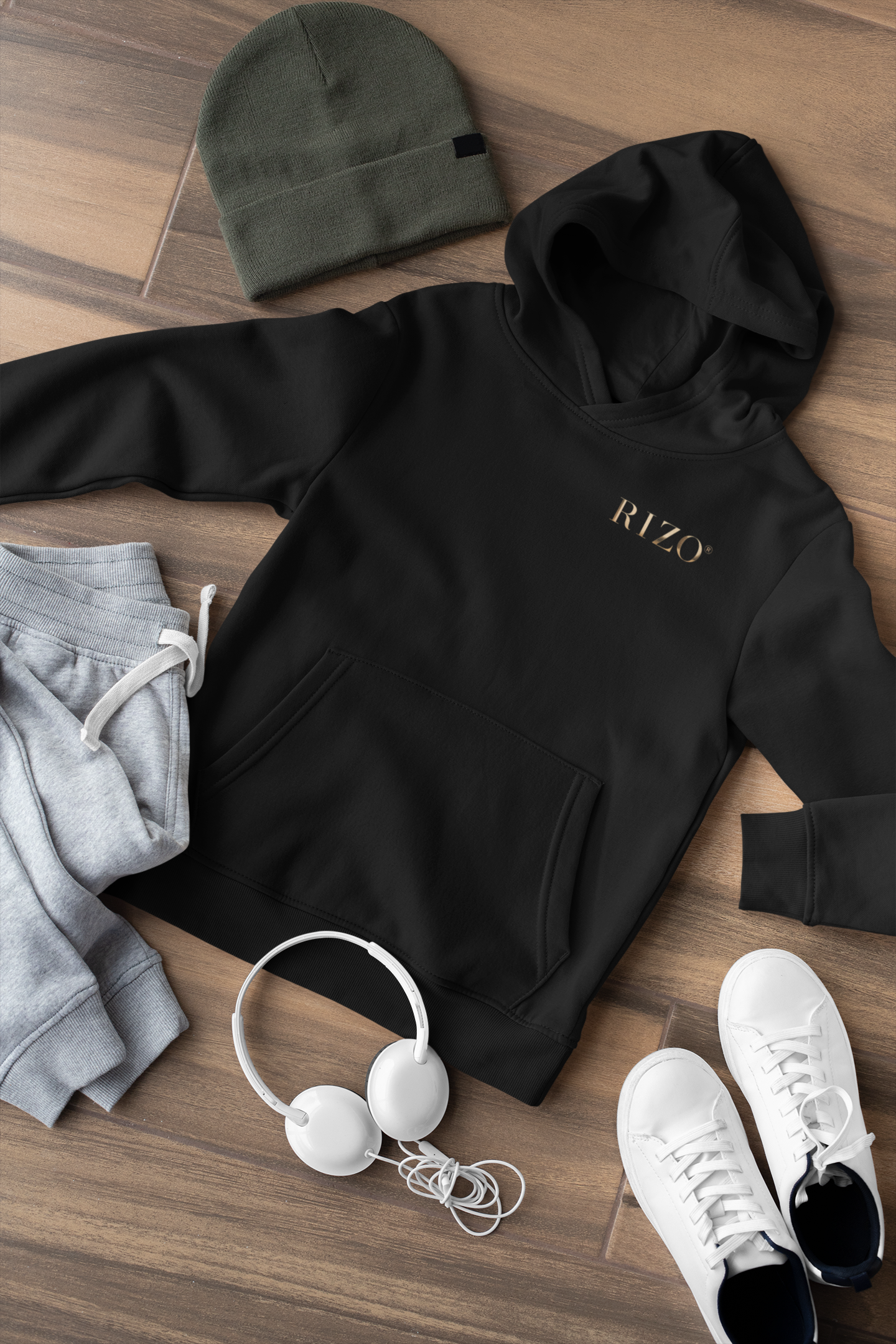 HigherBlanks Premium Hoodie mit Rizo Design - Mit Taschendruck